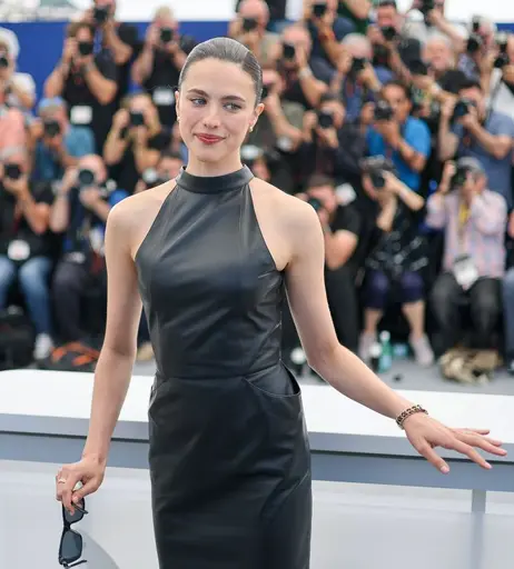 Image 8697173 from Margaret Qualley