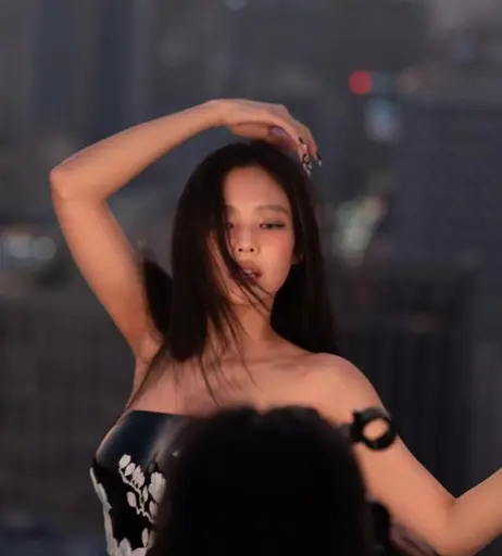 Image 8786058 from Jennie | BLΛƆKPIИK (Blackpink)