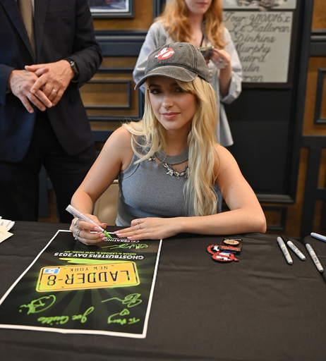 Image 8789065 from Mckenna Grace