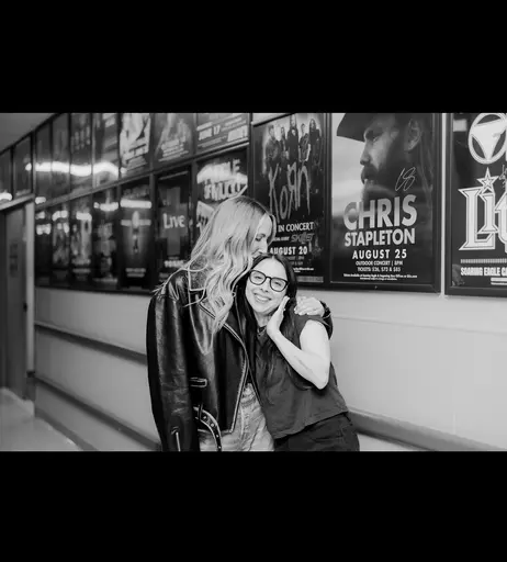 Image 8789351 from Nikki Glaser