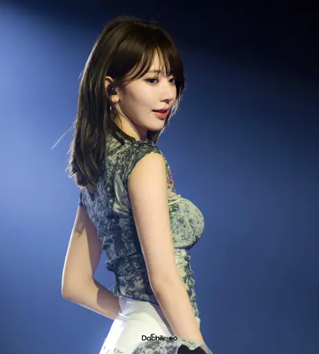 Image 8788215 from Sakura Miyawaki 宮脇 咲良 | LESSERAFIM