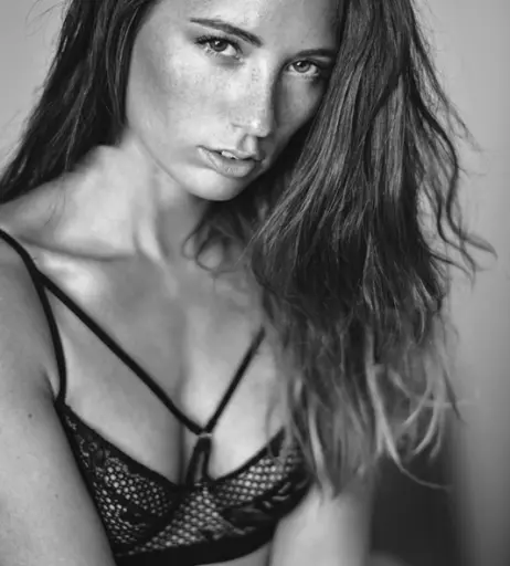 Image 876832 from Desiree Ronit