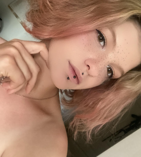 Image 8752747 from model_joceline