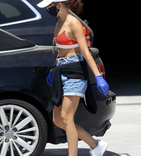 Image 8729039 from Sarah Hyland