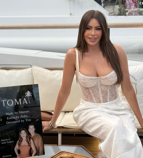 Image 8728718 from Sofia Vergara