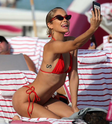 Image 8719646 from Jasmine Sanders