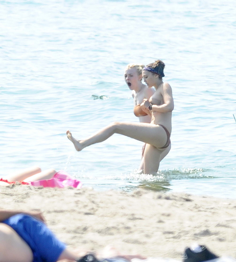 Image 8719361 from Dakota Fanning