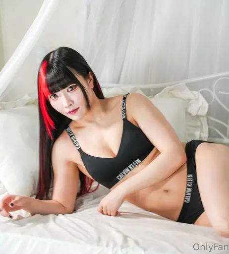 Image 8060378 from Maki Itoh