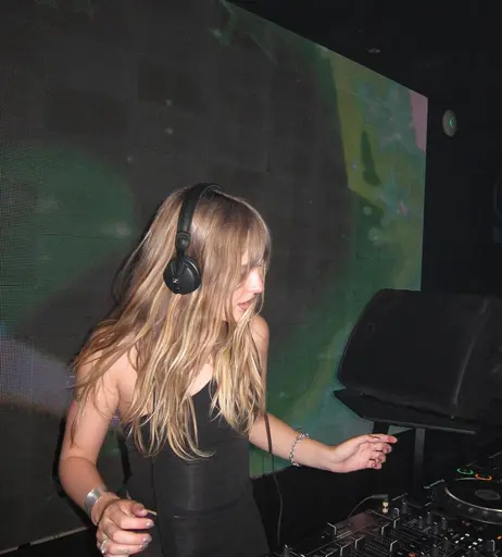 Image 8046338 from Victoria De Angelis (Maneskin bassist)