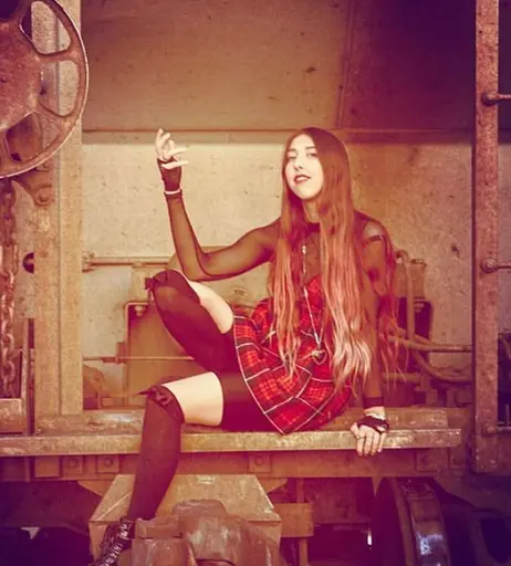 Image 8008531 from Melody Cristea (Singer)