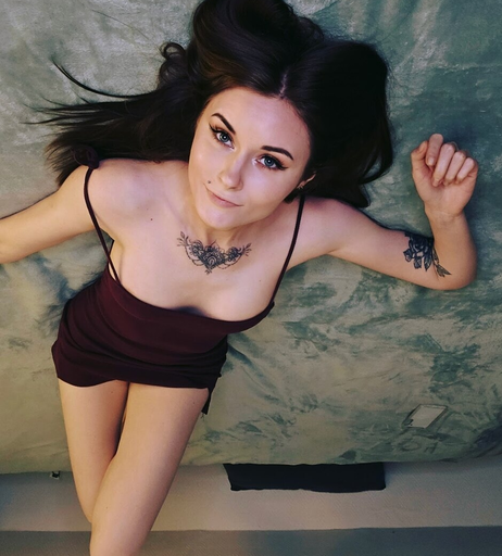 Image 2140513 from malinahottie