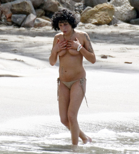 Image 2131128 from Amy Winehouse