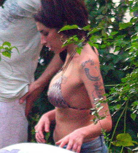 Image 2133186 from Amy Winehouse