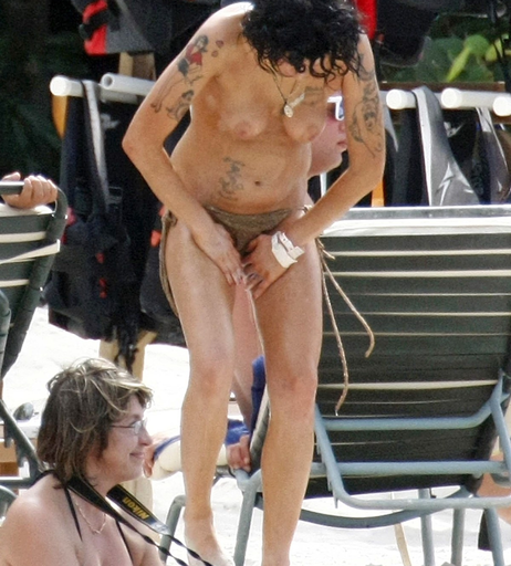 Image 2130983 from Amy Winehouse