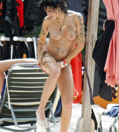 Image 2130956 from Amy Winehouse