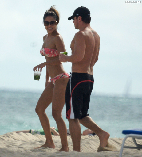 Image 2125183 from Vanessa Minnillo