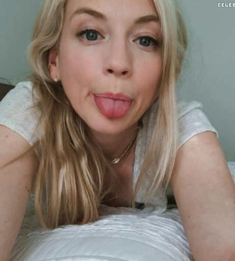 Image 2115364 from Emily Kinney