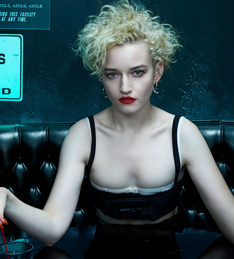 Image 2111549 from Julia Garner