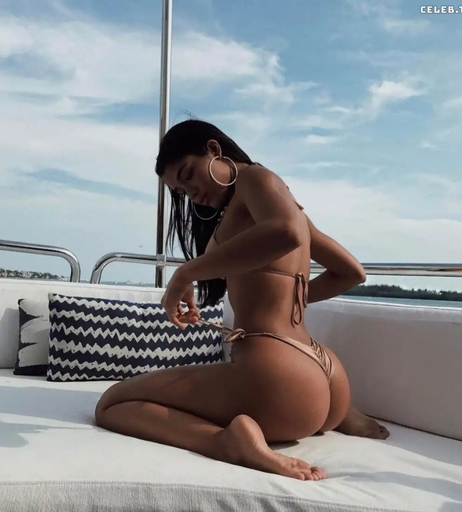 Image 2111223 from Yovanna Ventura