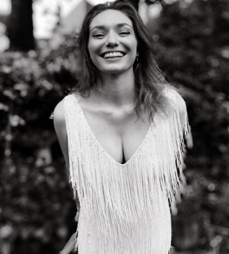 Image 2112270 from Eleanor Tomlinson