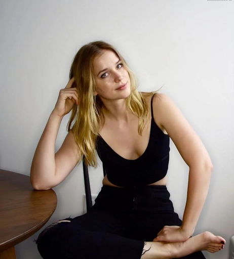 Image 2106974 from Elizabeth Lail