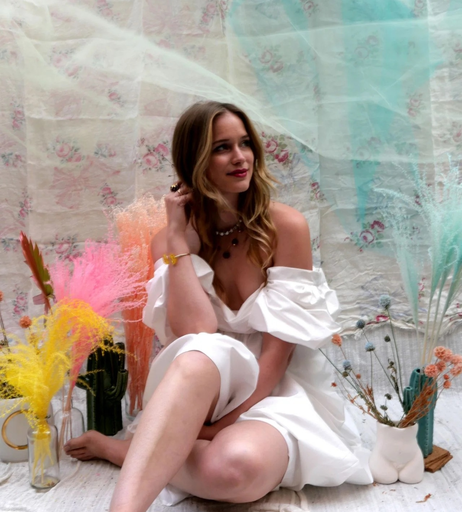 Image 2106906 from Elizabeth Lail