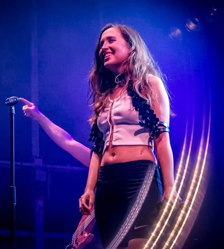 Image 2101871 from Alice Merton