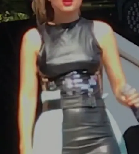 Image 2102534 from Alice Merton