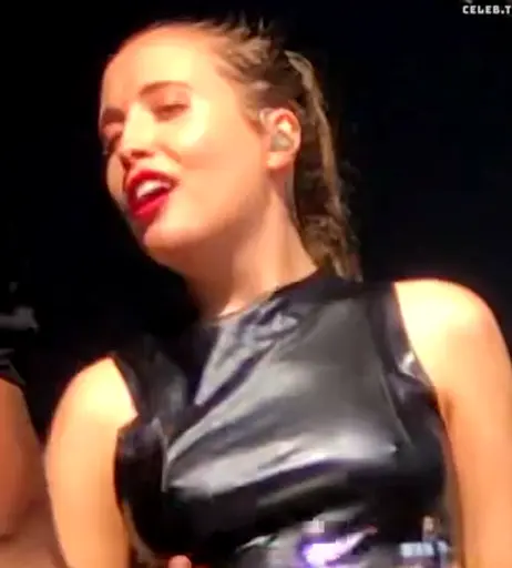 Image 2102441 from Alice Merton