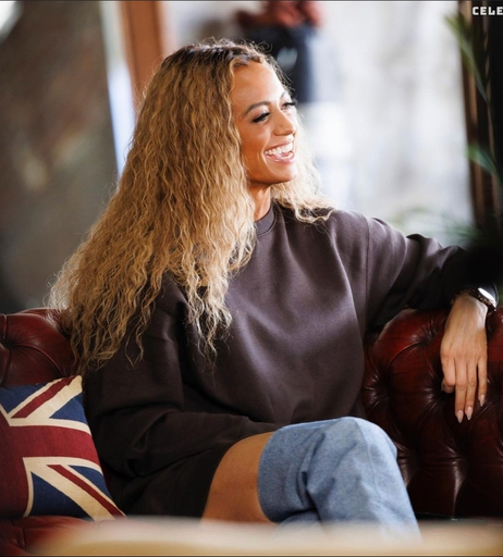 Image 2102705 from Kate Abdo
