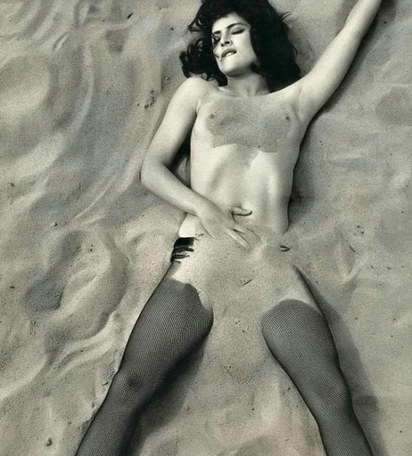 Image 2109594 from Madeleine Stowe