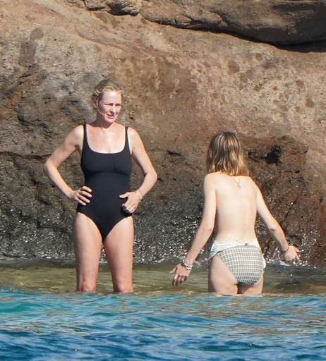 Image 2878235 from Uma Thurman