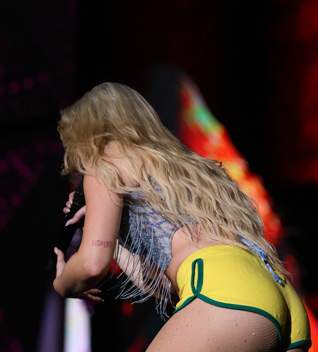 Image 2851179 from Zara Larsson