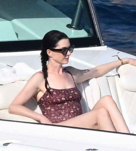 Image 2853453 from Anne Hathaway