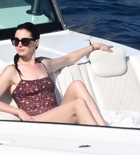 Image 2853477 from Anne Hathaway