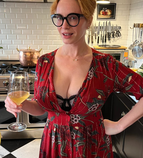 Image 2824838 from Christina Hendricks