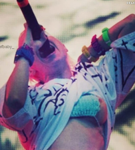 Image 2821842 from Yolandi Visser