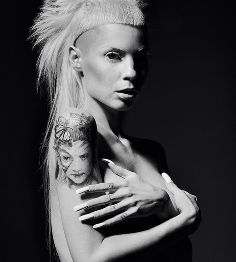 Image 2821901 from Yolandi Visser