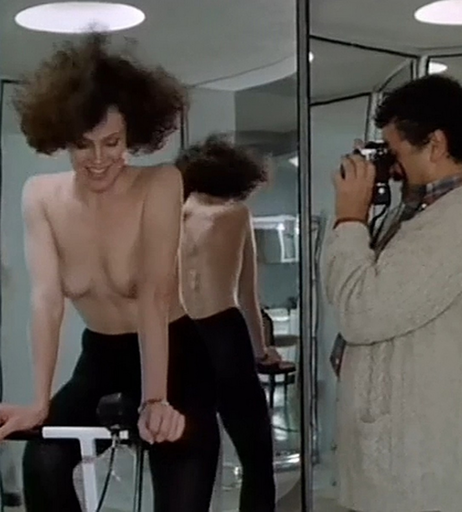 Image 2813581 from Sigourney Weaver