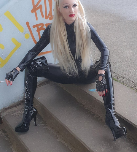 Image 2995618 from Diva Bizarre