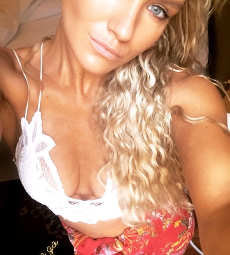 Image 2999498 from Nicky Whelan