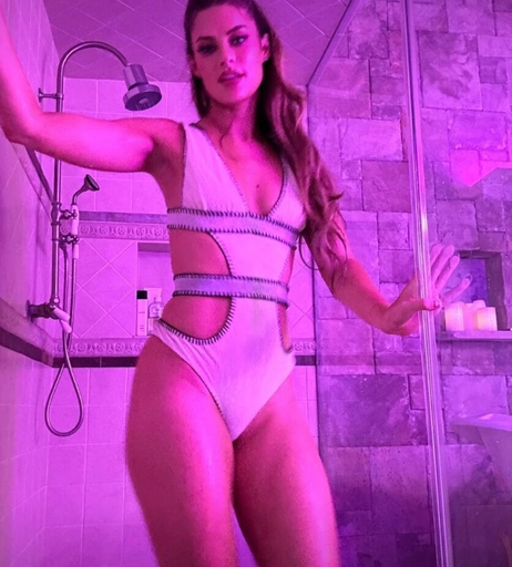 Image 2900592 from Hannah Stocking
