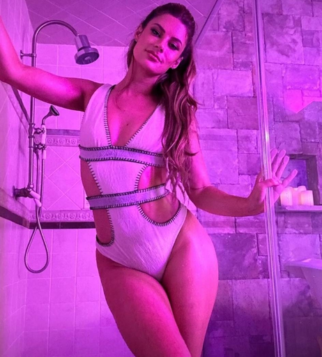 Image 2900589 from Hannah Stocking
