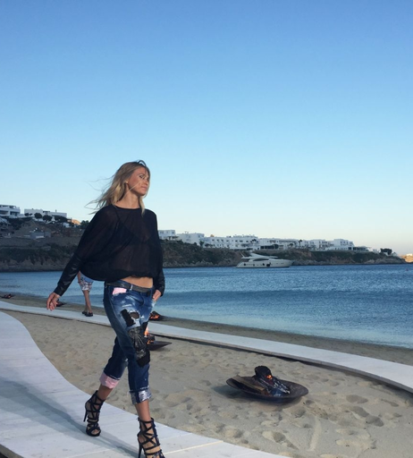 Image 2542058 from Bar Refaeli