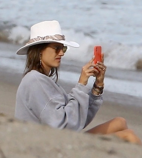 Image 2687310 from Alessandra Ambrosio