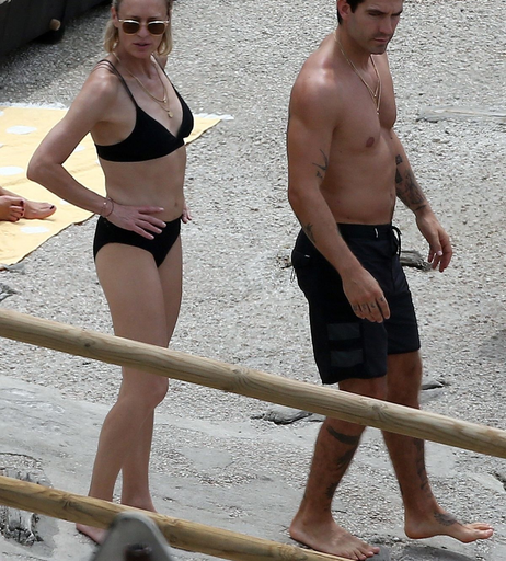 Image 2739847 from Robin Wright