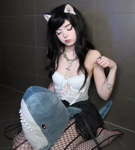 Image 2710594 from Milkgore