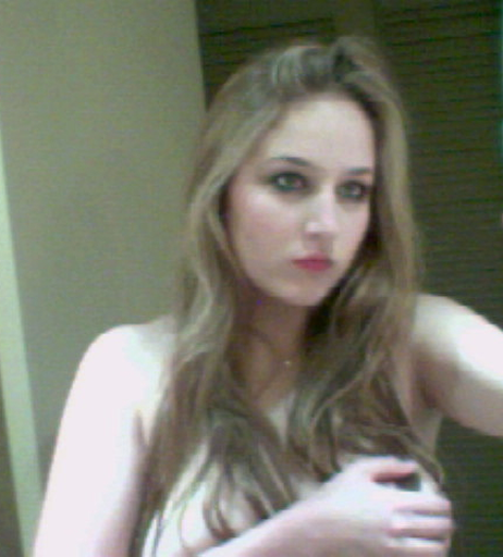 Image 2719022 from Leelee Sobieski
