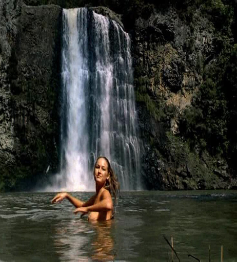 Image 2718974 from Leelee Sobieski