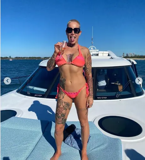 Image 2095668 from Bec Rawlings